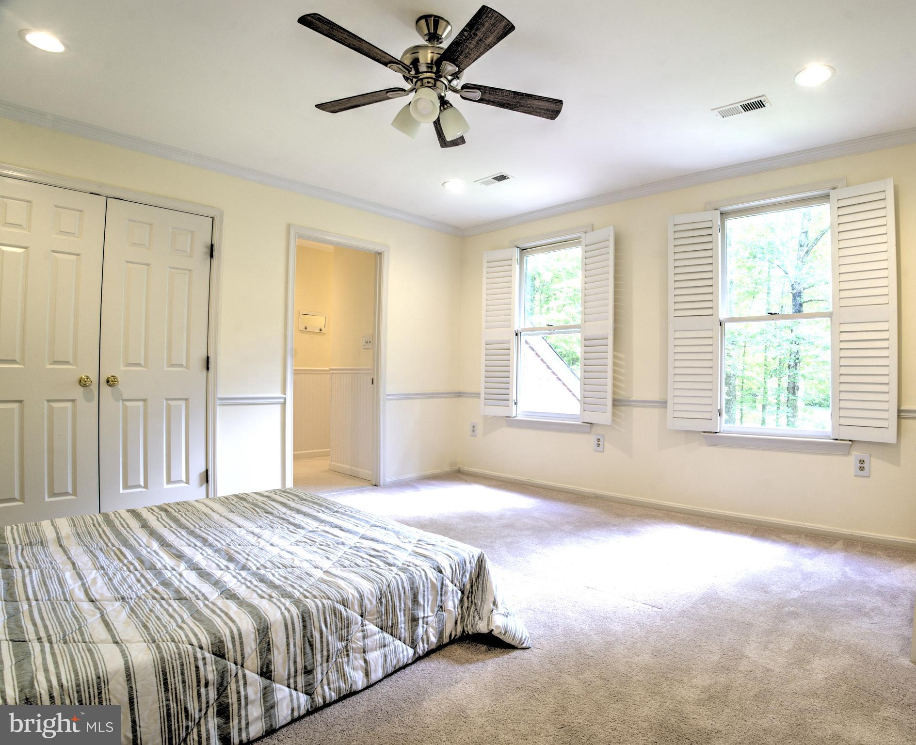 CLIFTON HUNT - Residential