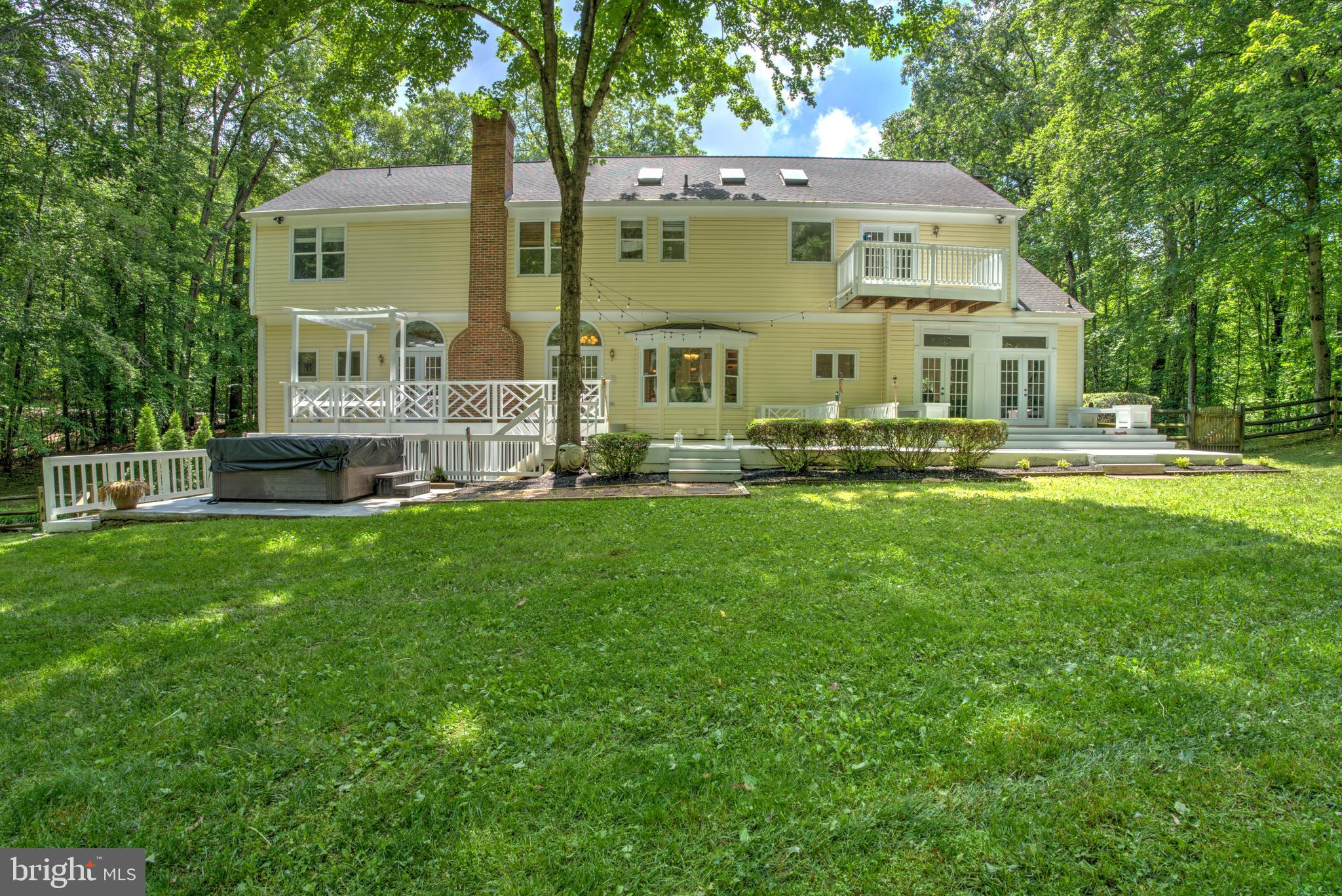 CLIFTON HUNT - Residential