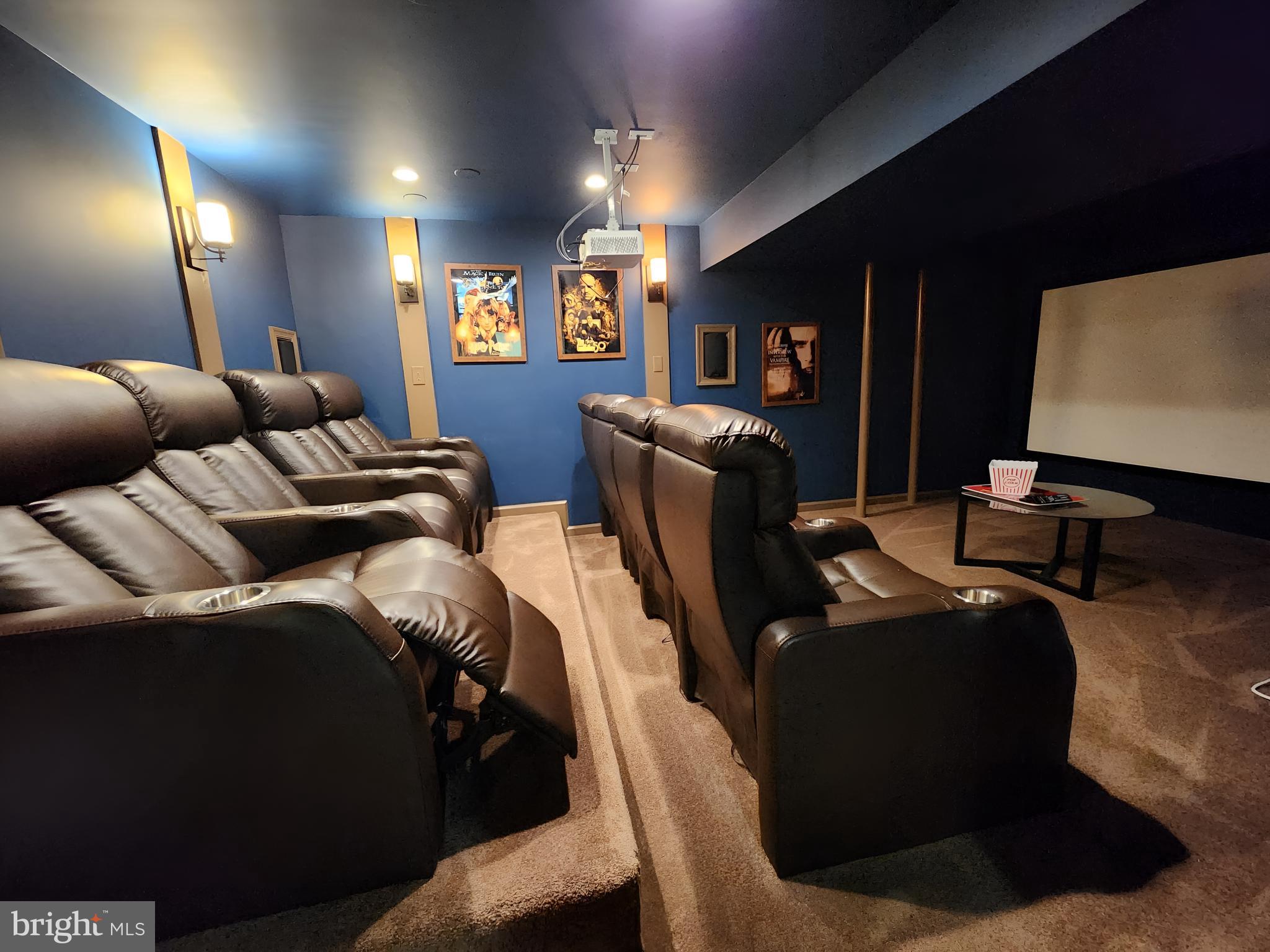 CLIFTON HUNT - Residential