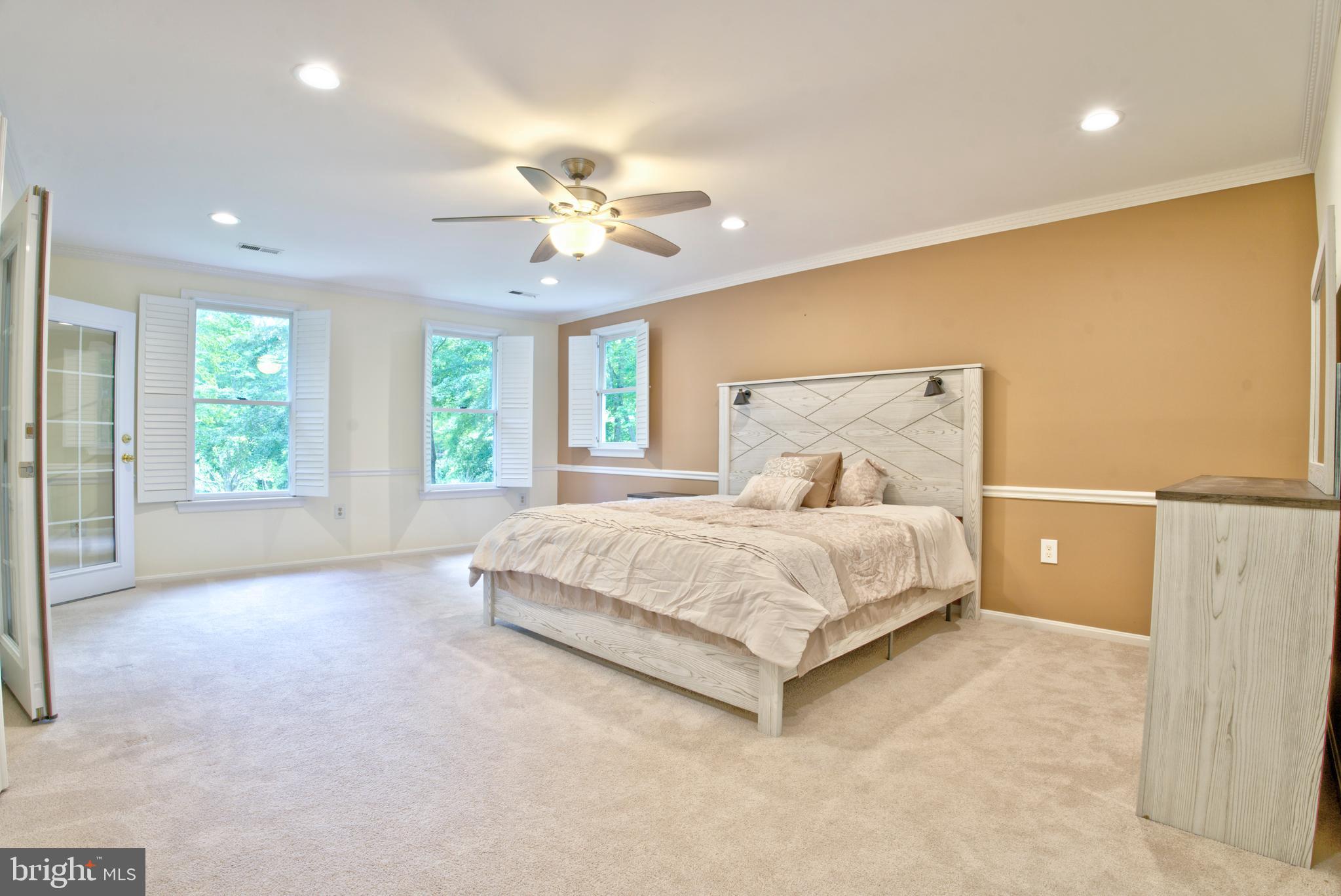 CLIFTON HUNT - Residential