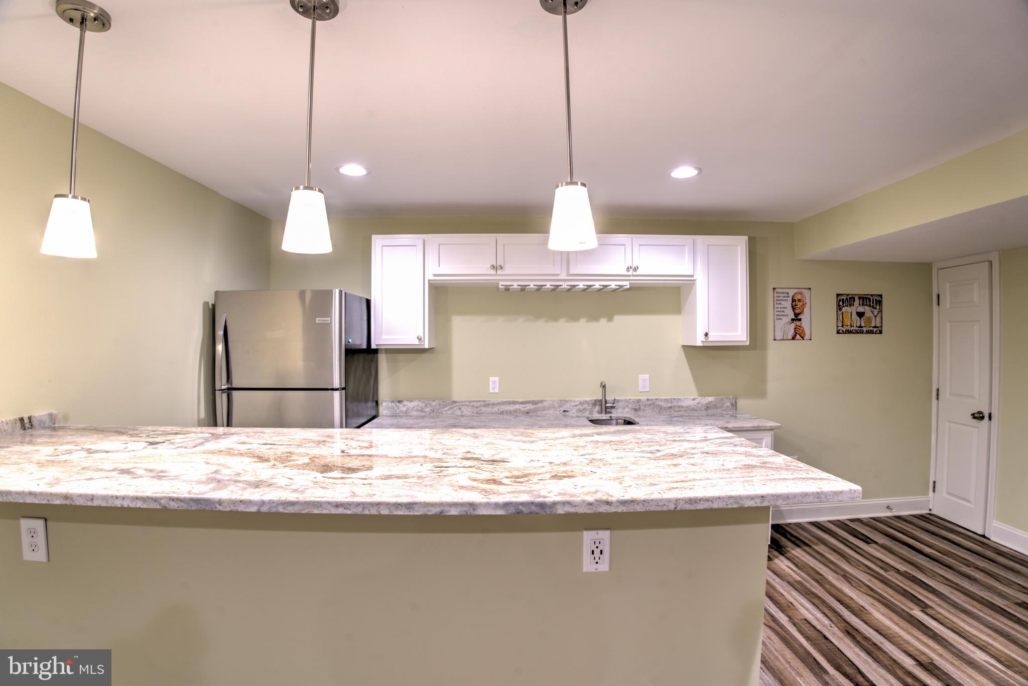 CLIFTON HUNT - Residential