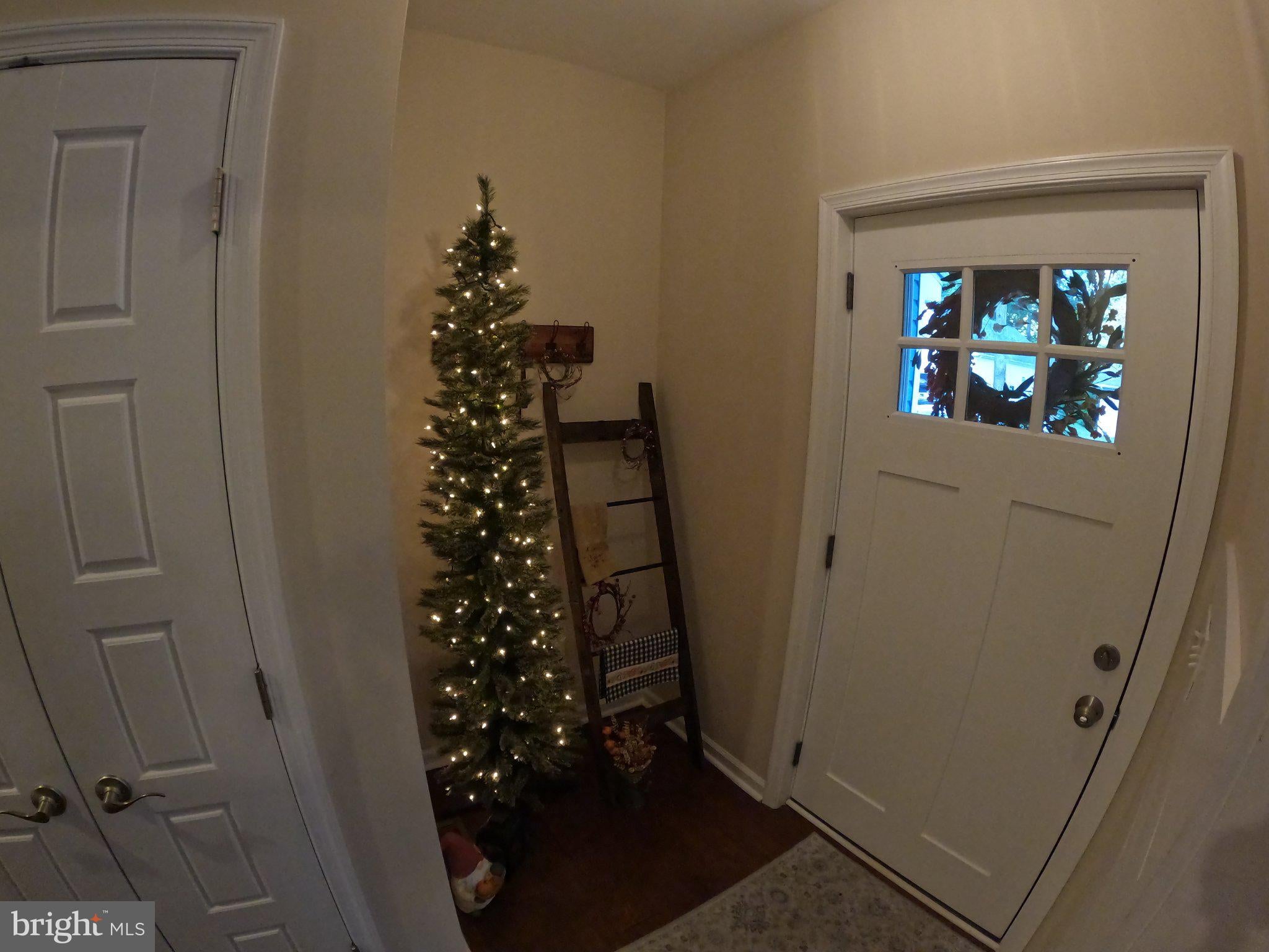 11 SOUTHWIND COURT