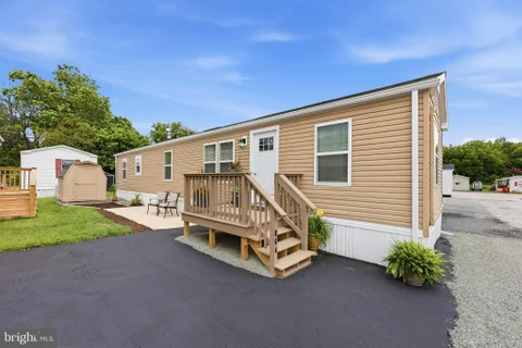 864 Buttonwood Avenue, Spring City, PA 19475 - #: PACT2128366