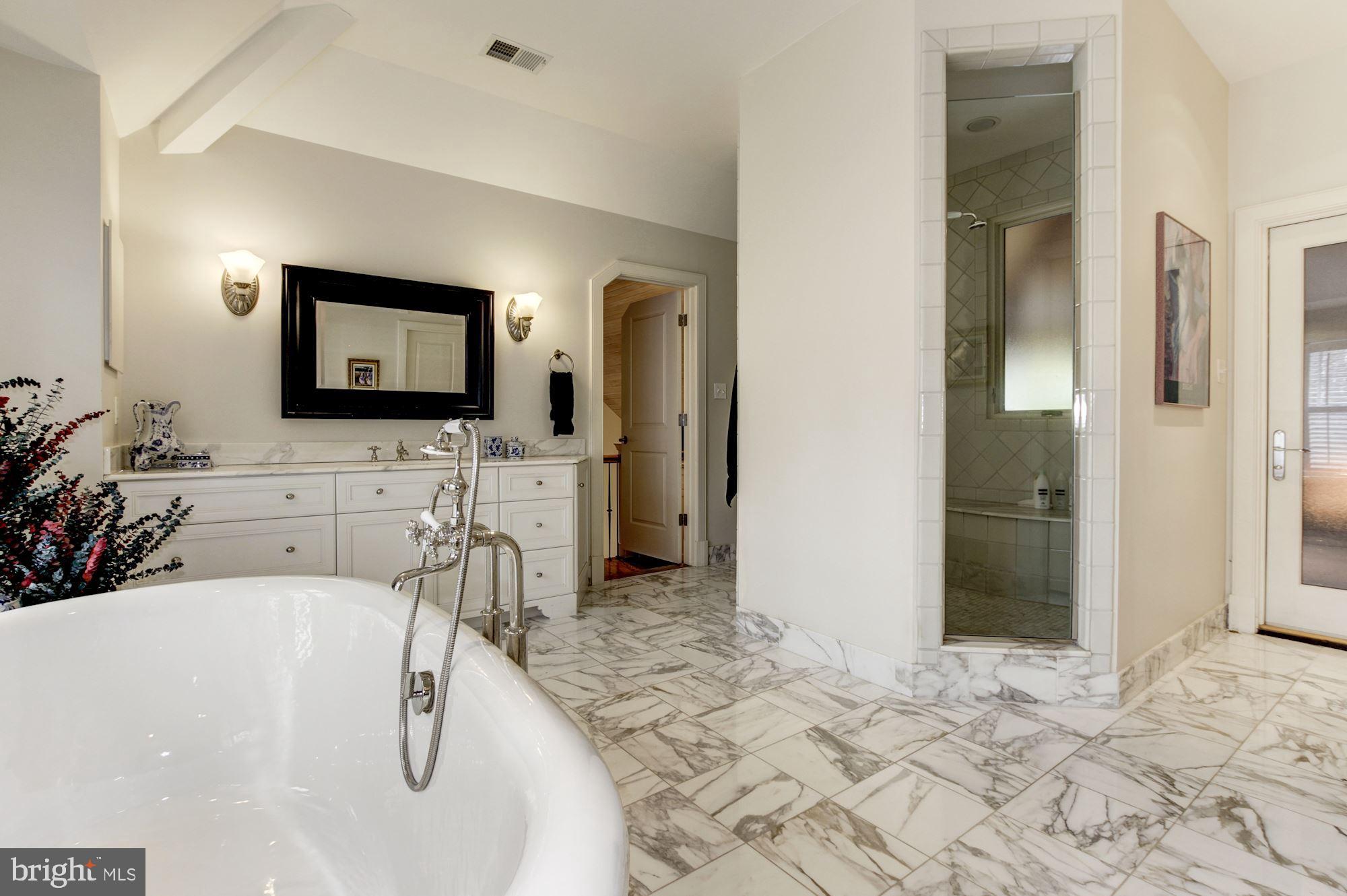 MERRY GO ROUND FARM - Residential