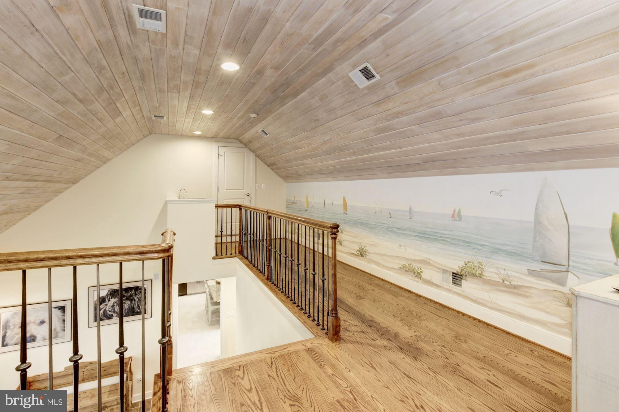 MERRY GO ROUND FARM - Residential