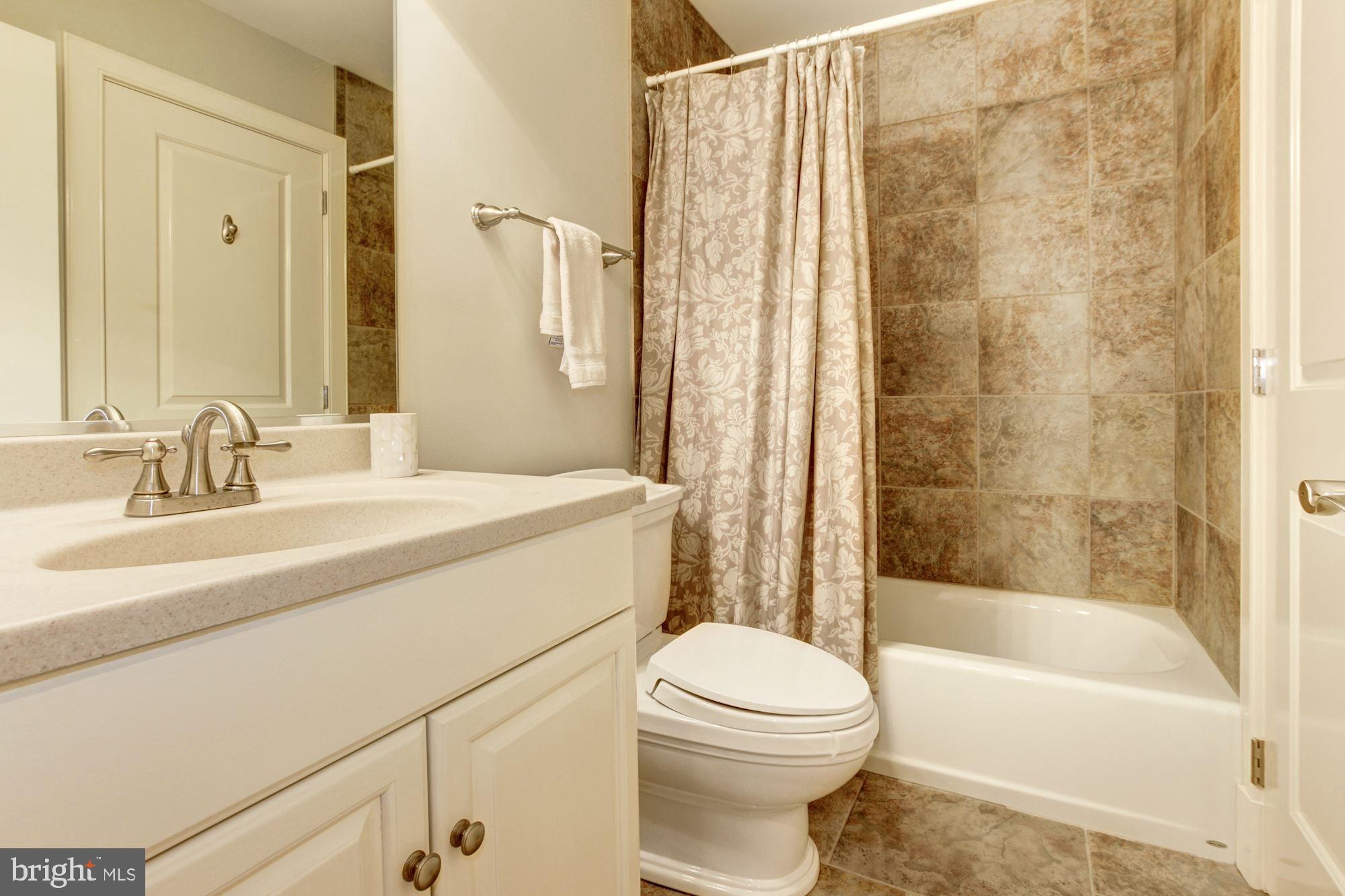 MERRY GO ROUND FARM - Residential