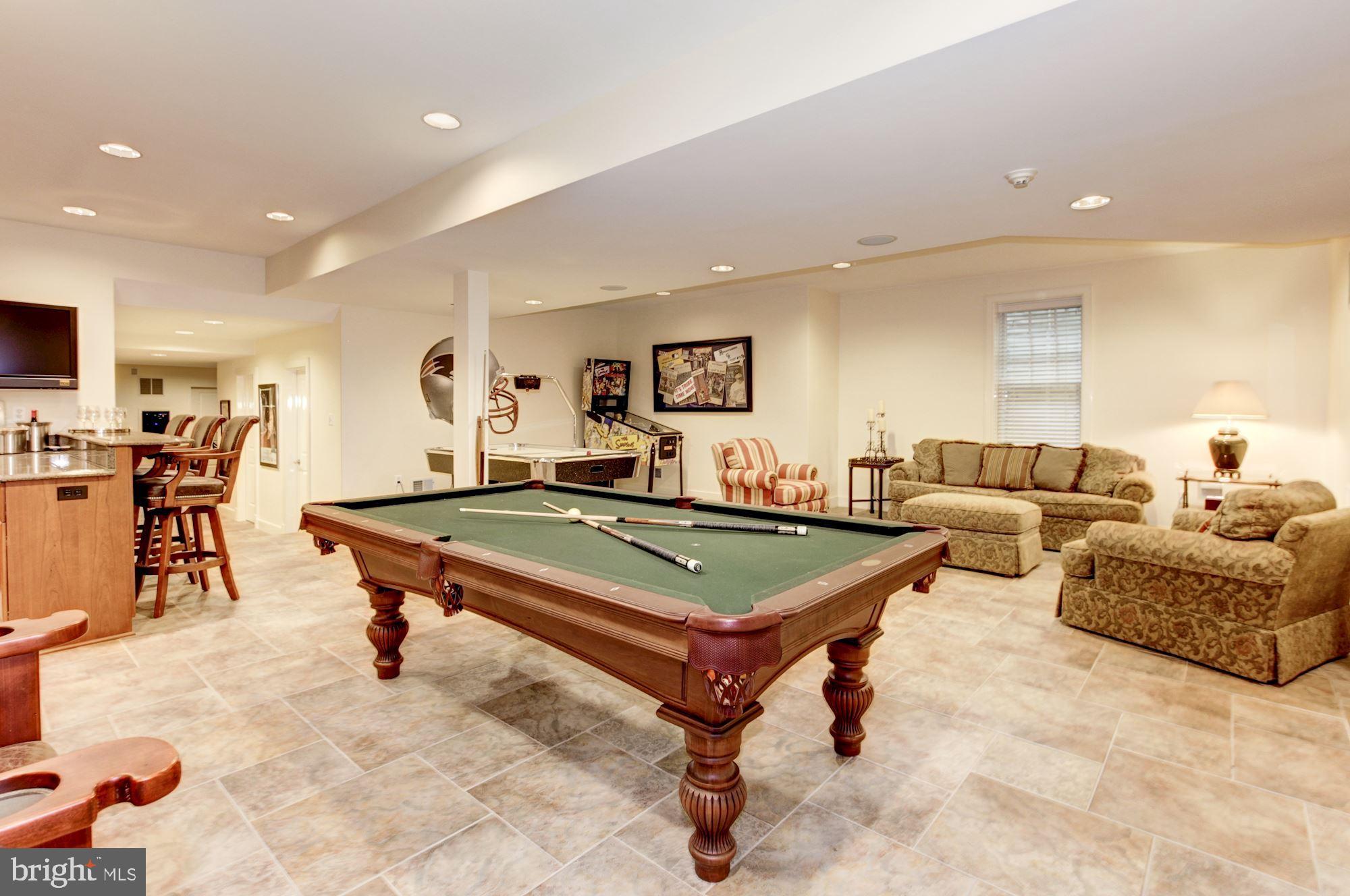 MERRY GO ROUND FARM - Residential