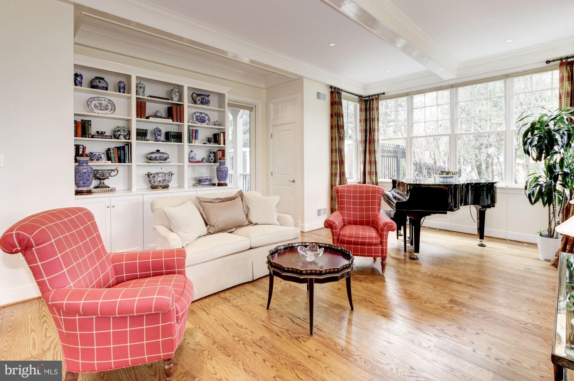 MERRY GO ROUND FARM - Residential