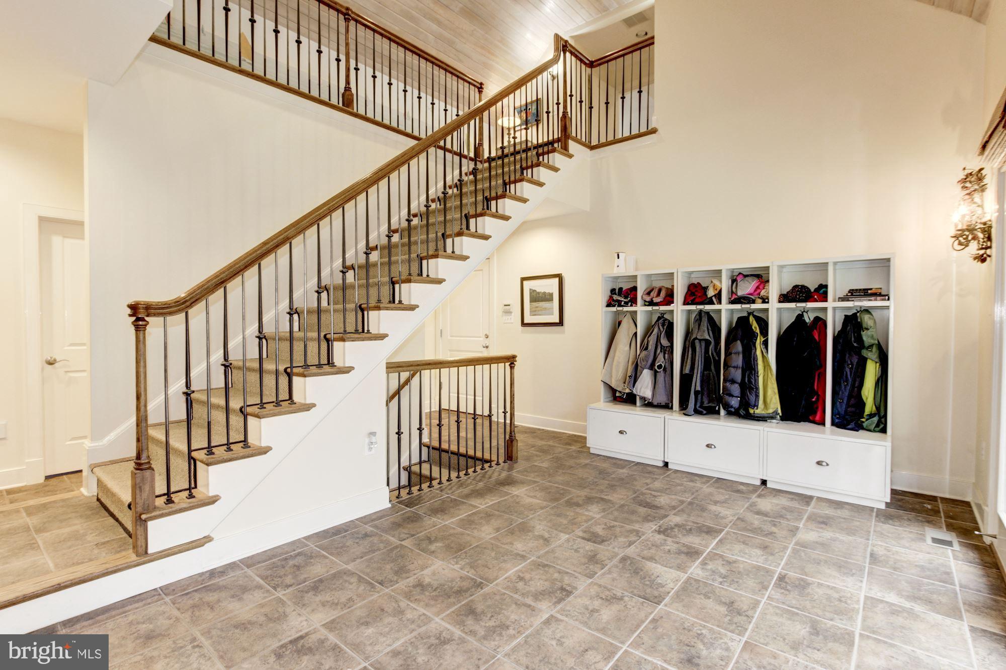 MERRY GO ROUND FARM - Residential