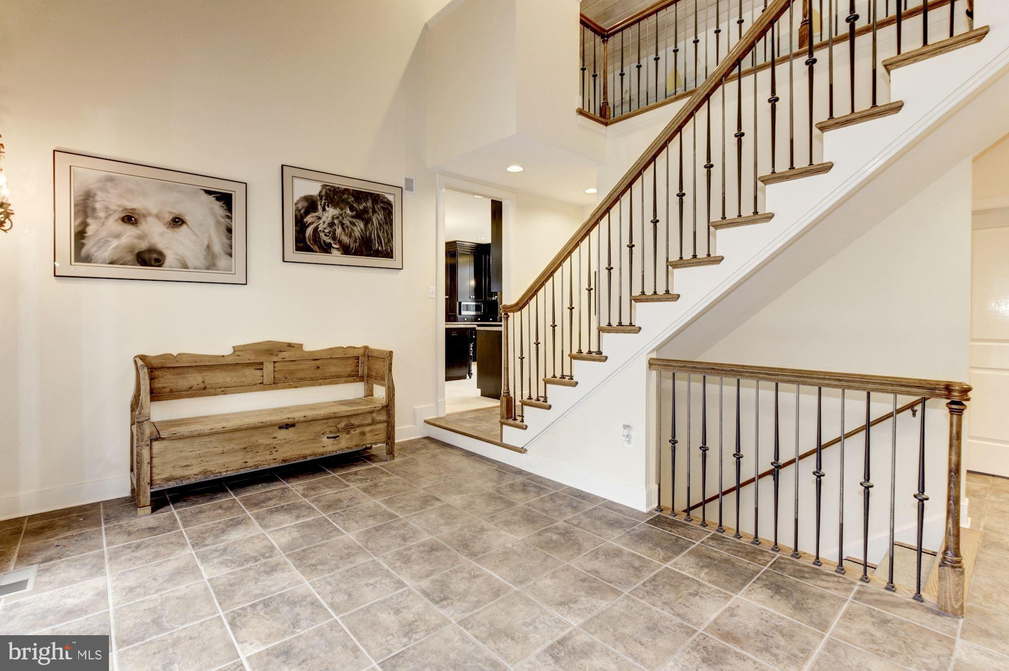 MERRY GO ROUND FARM - Residential