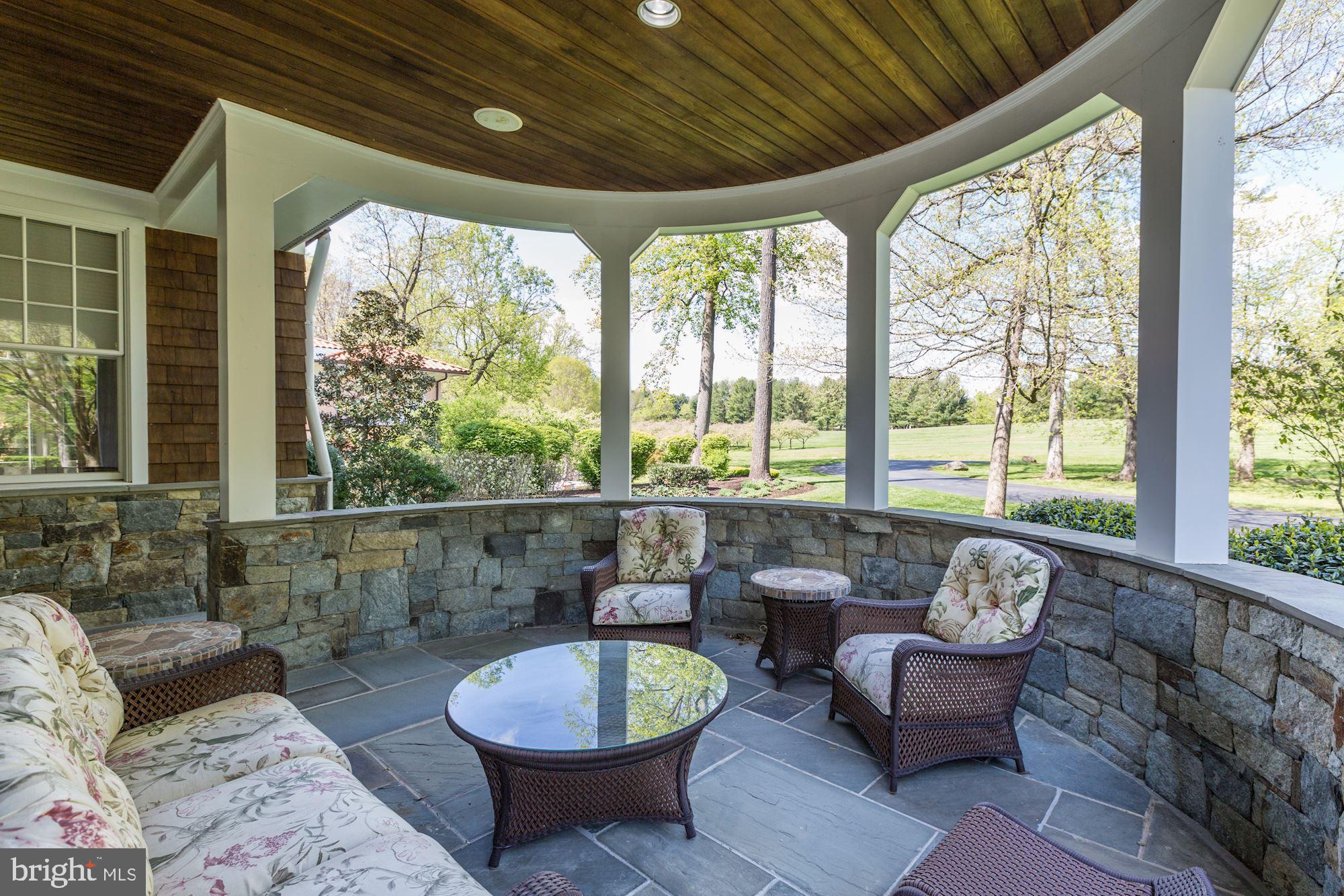 MERRY GO ROUND FARM - Residential