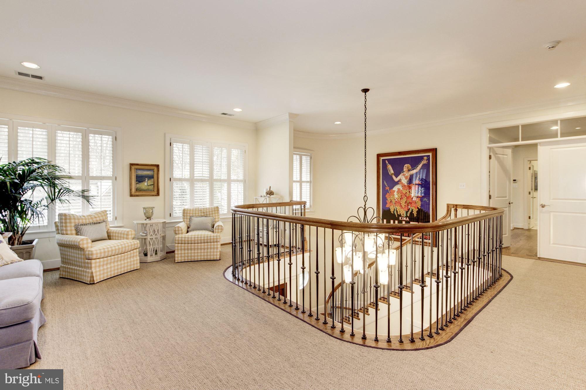 MERRY GO ROUND FARM - Residential