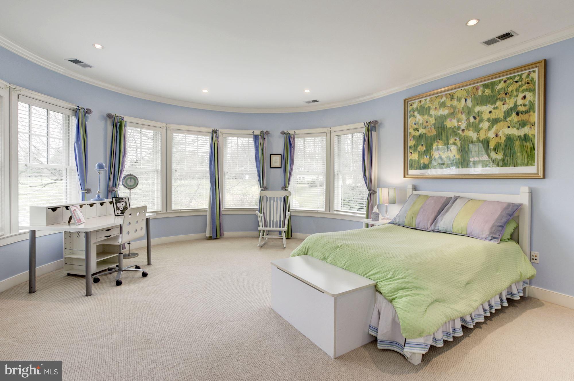 MERRY GO ROUND FARM - Residential