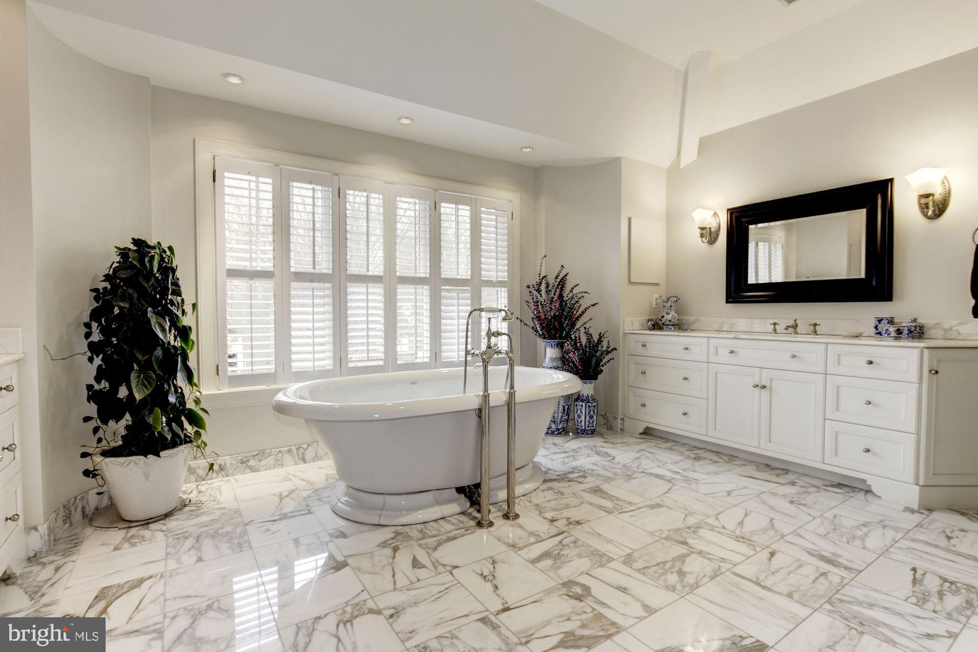 MERRY GO ROUND FARM - Residential