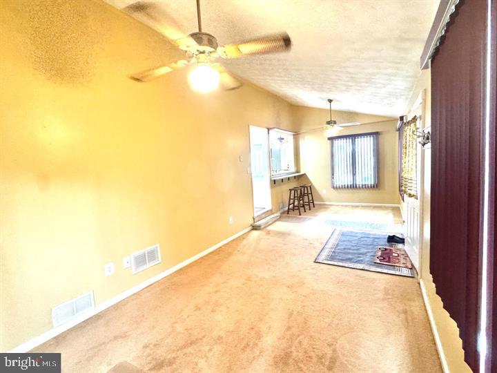 HILLCREST - Residential