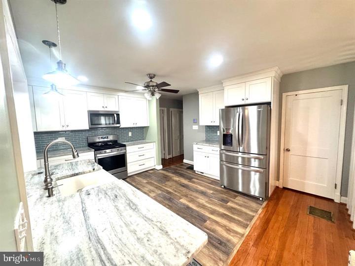 HILLCREST - Residential