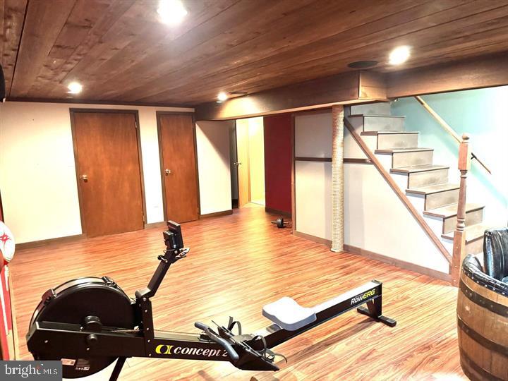 HILLCREST - Residential