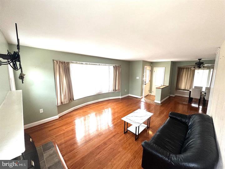 HILLCREST - Residential