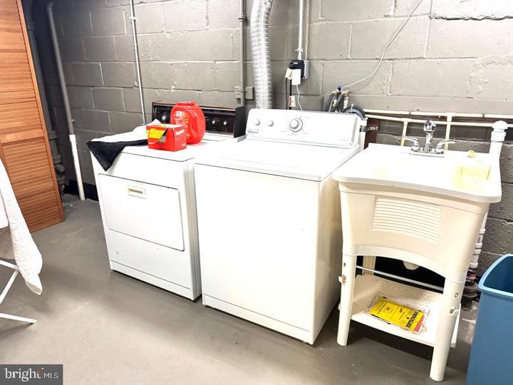 HILLCREST - Residential