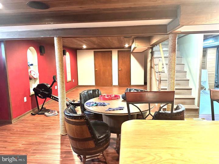 HILLCREST - Residential