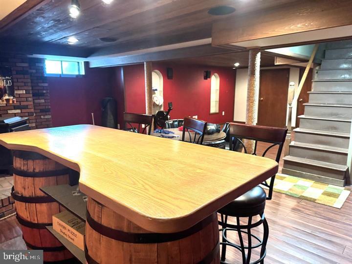 HILLCREST - Residential