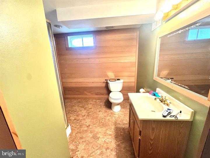 HILLCREST - Residential