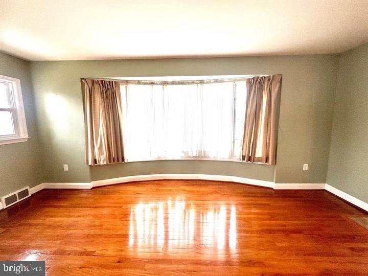 HILLCREST - Residential