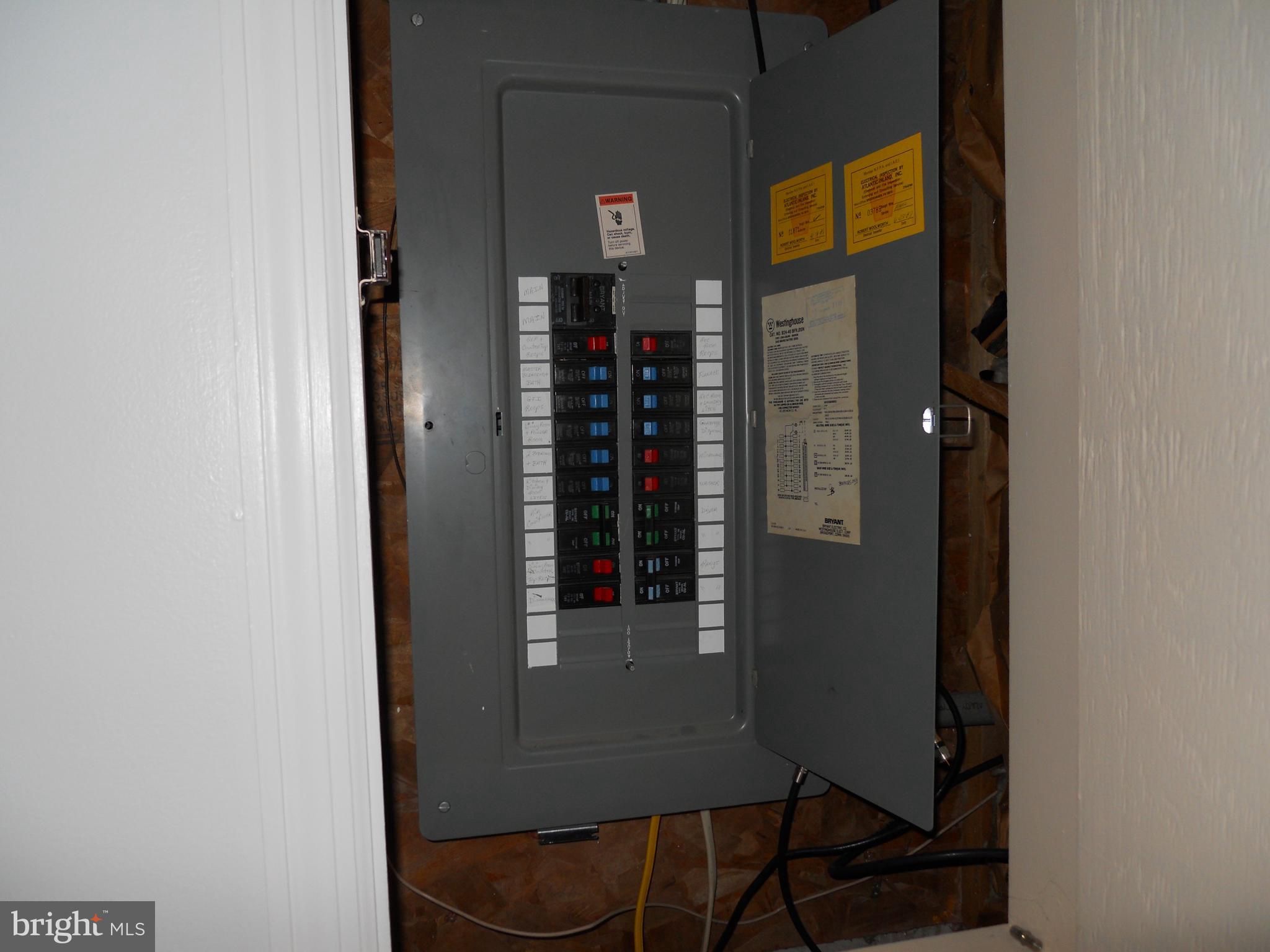 FLYING HILLS - Residential