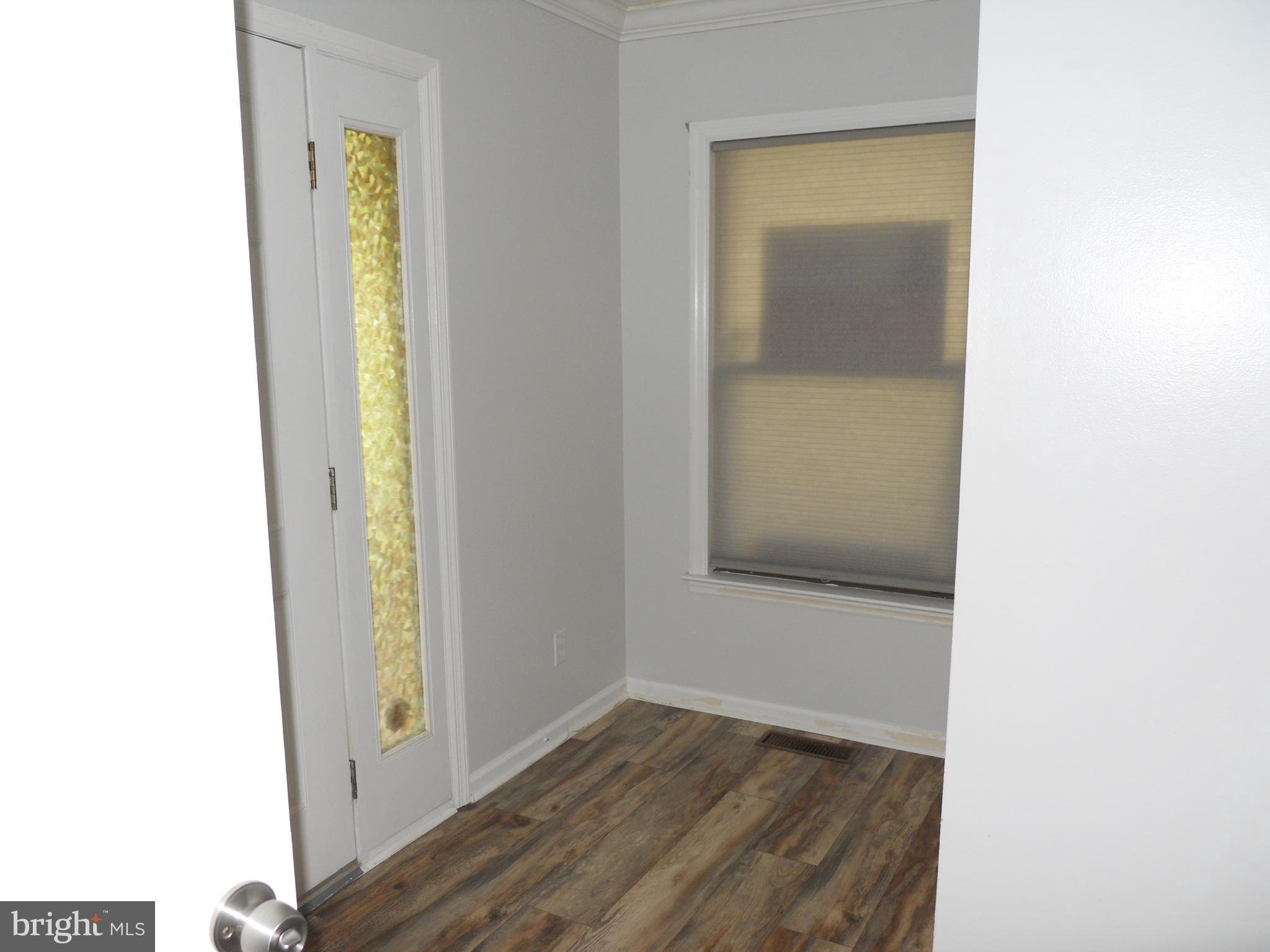 FLYING HILLS - Residential