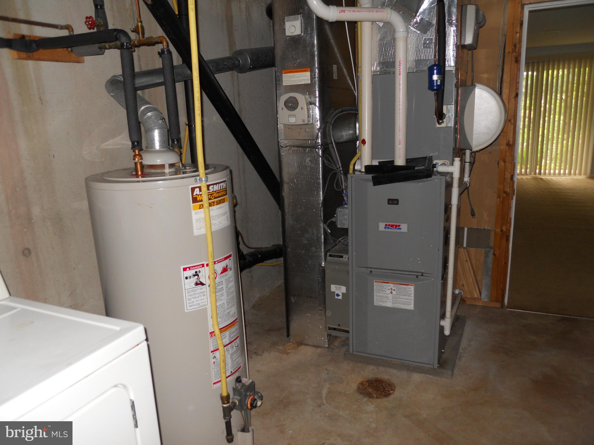 FLYING HILLS - Residential