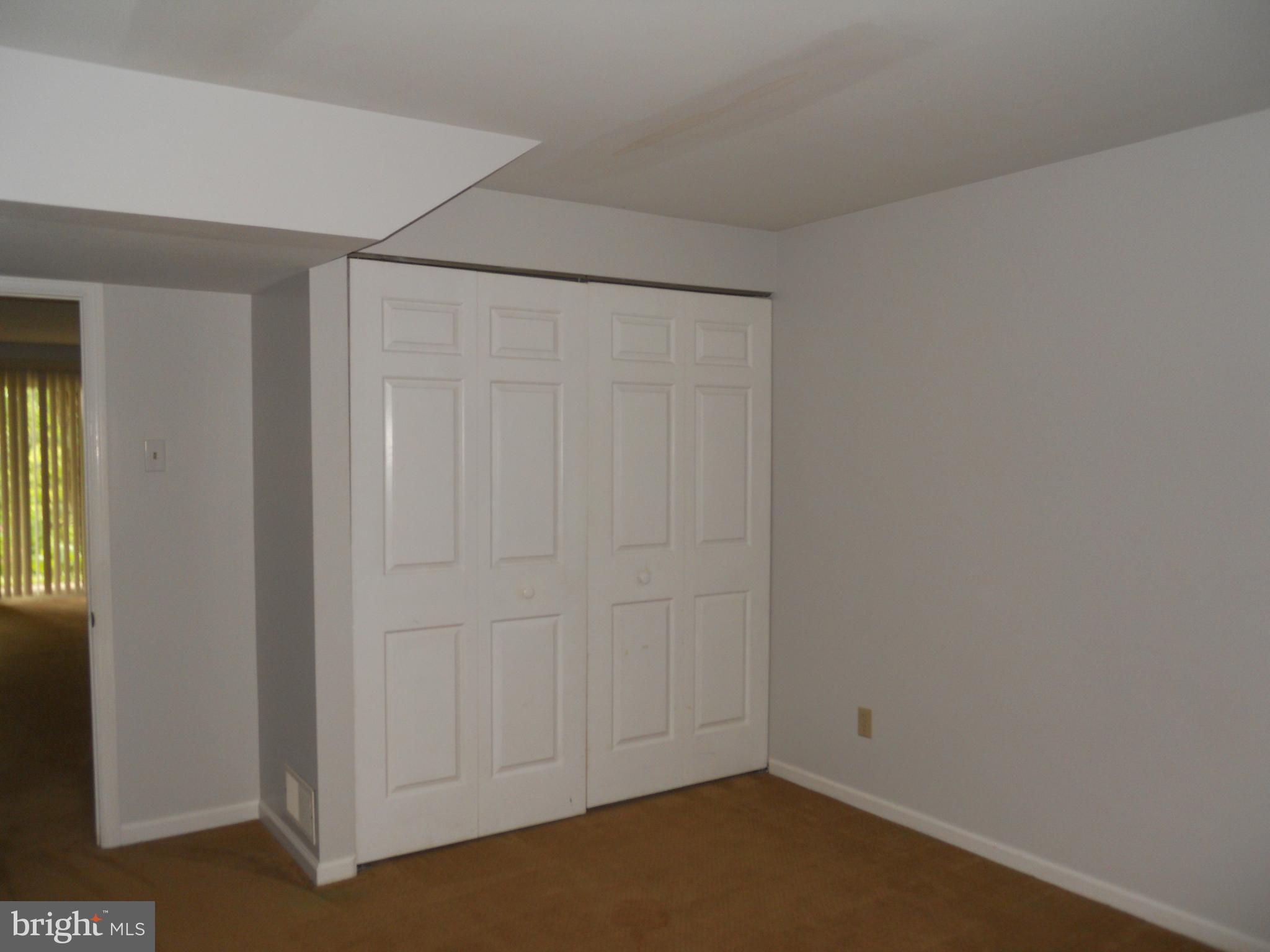 FLYING HILLS - Residential