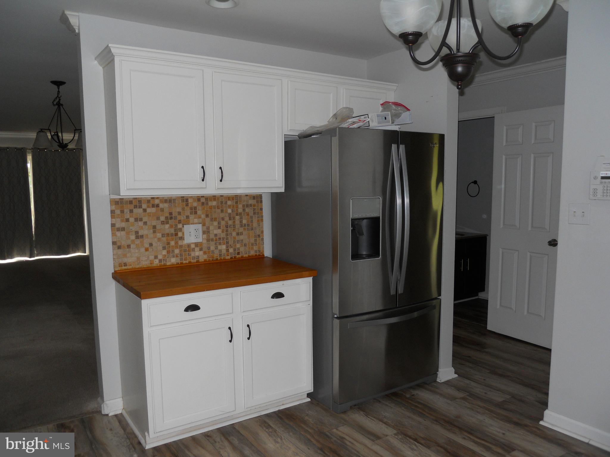 FLYING HILLS - Residential