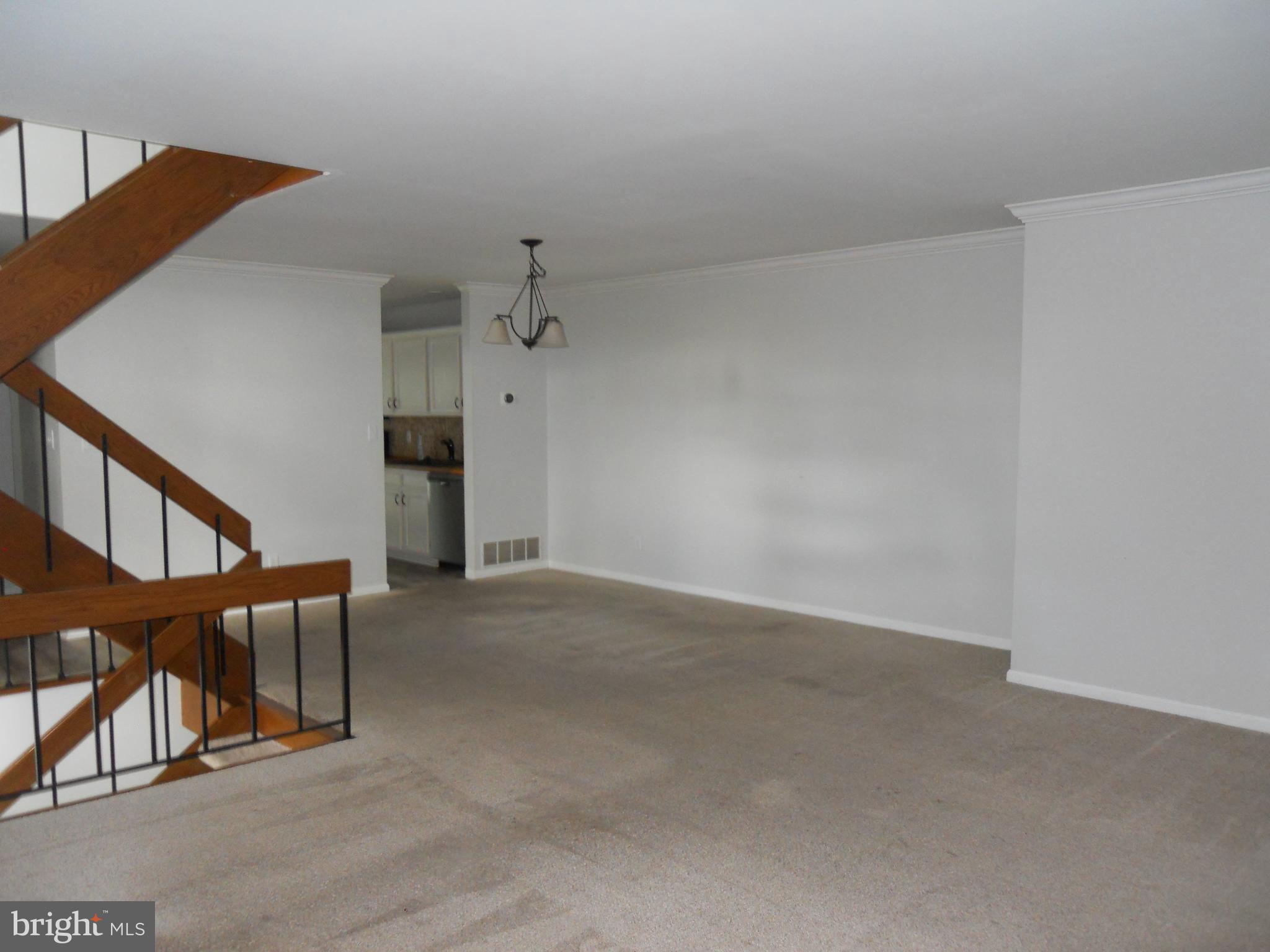 FLYING HILLS - Residential