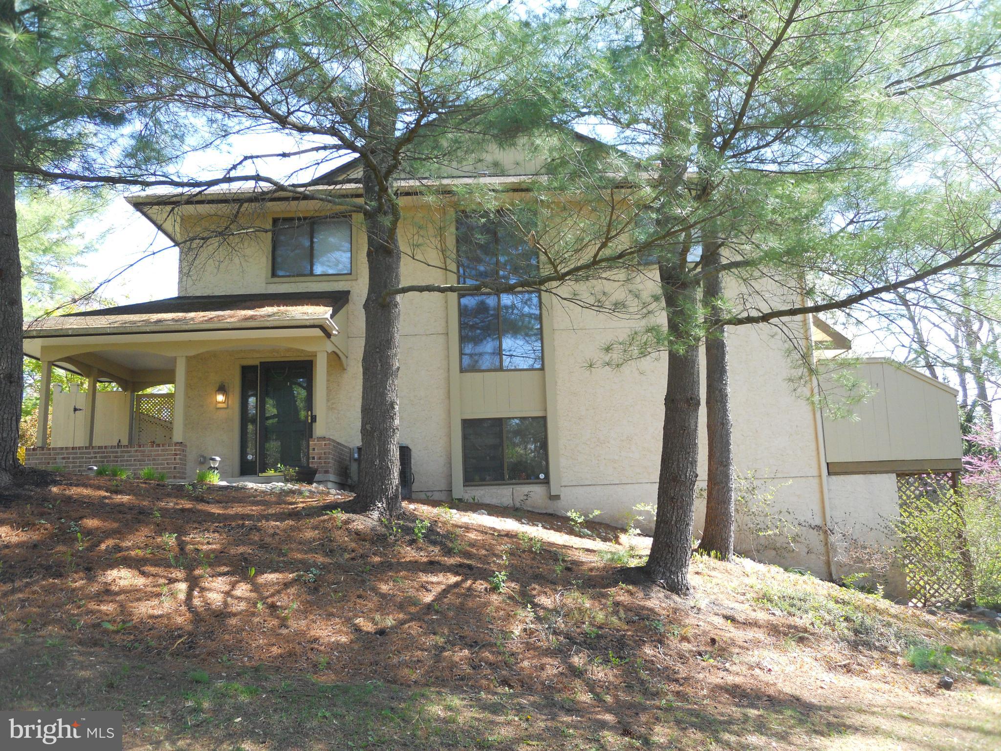 FLYING HILLS - Residential