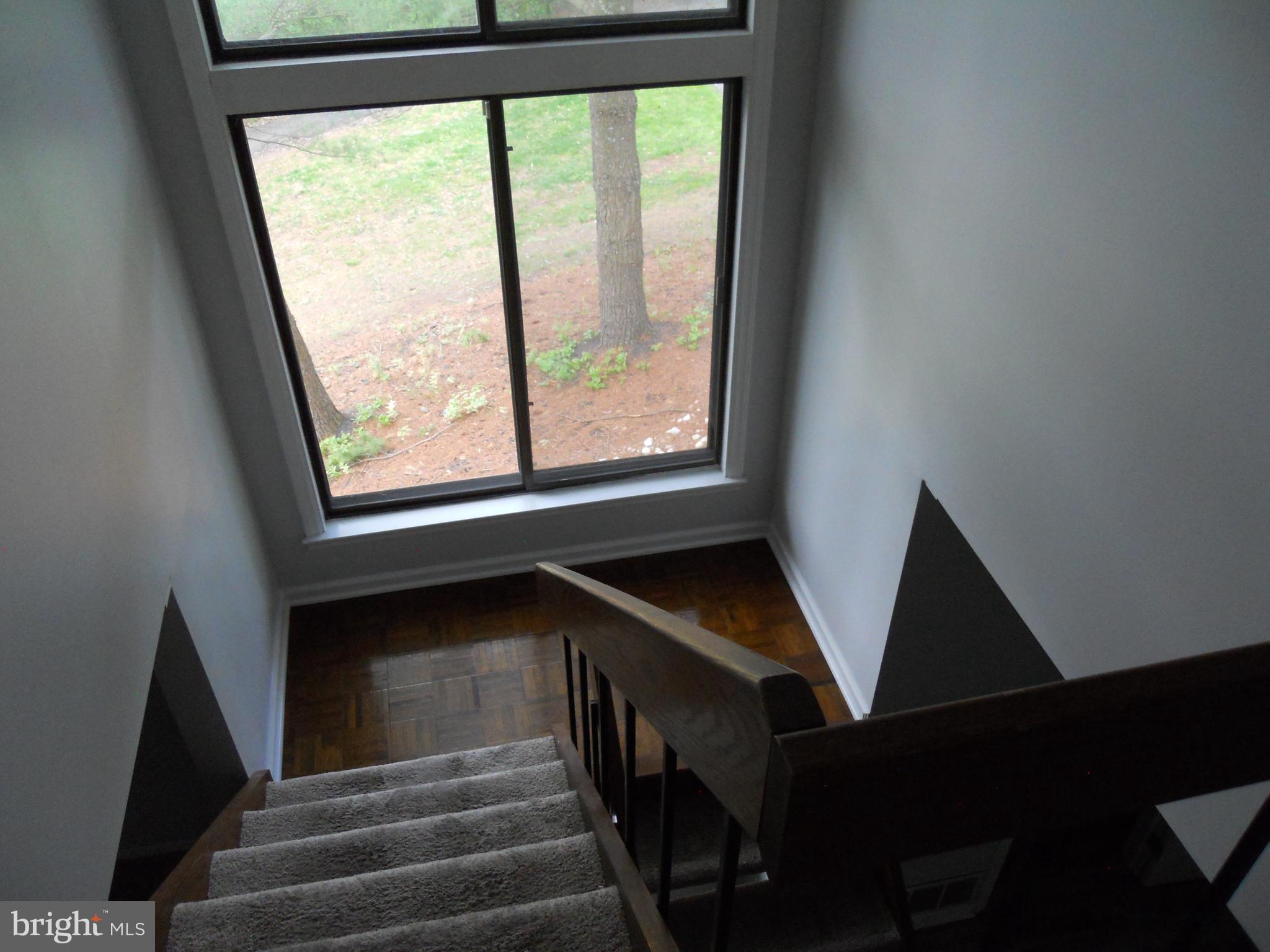 FLYING HILLS - Residential