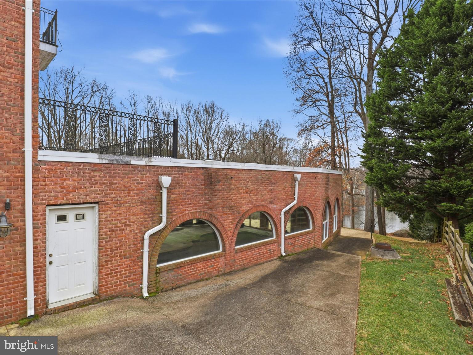 WOODMORE - Residential