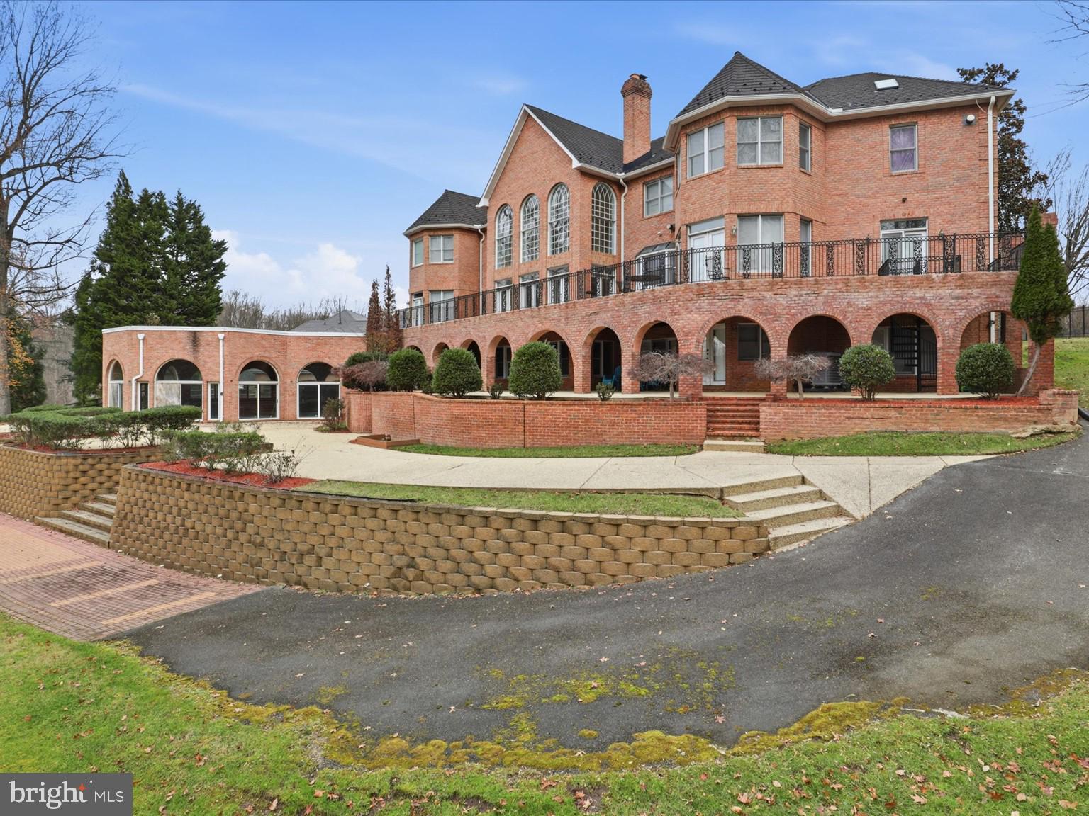 WOODMORE - Residential