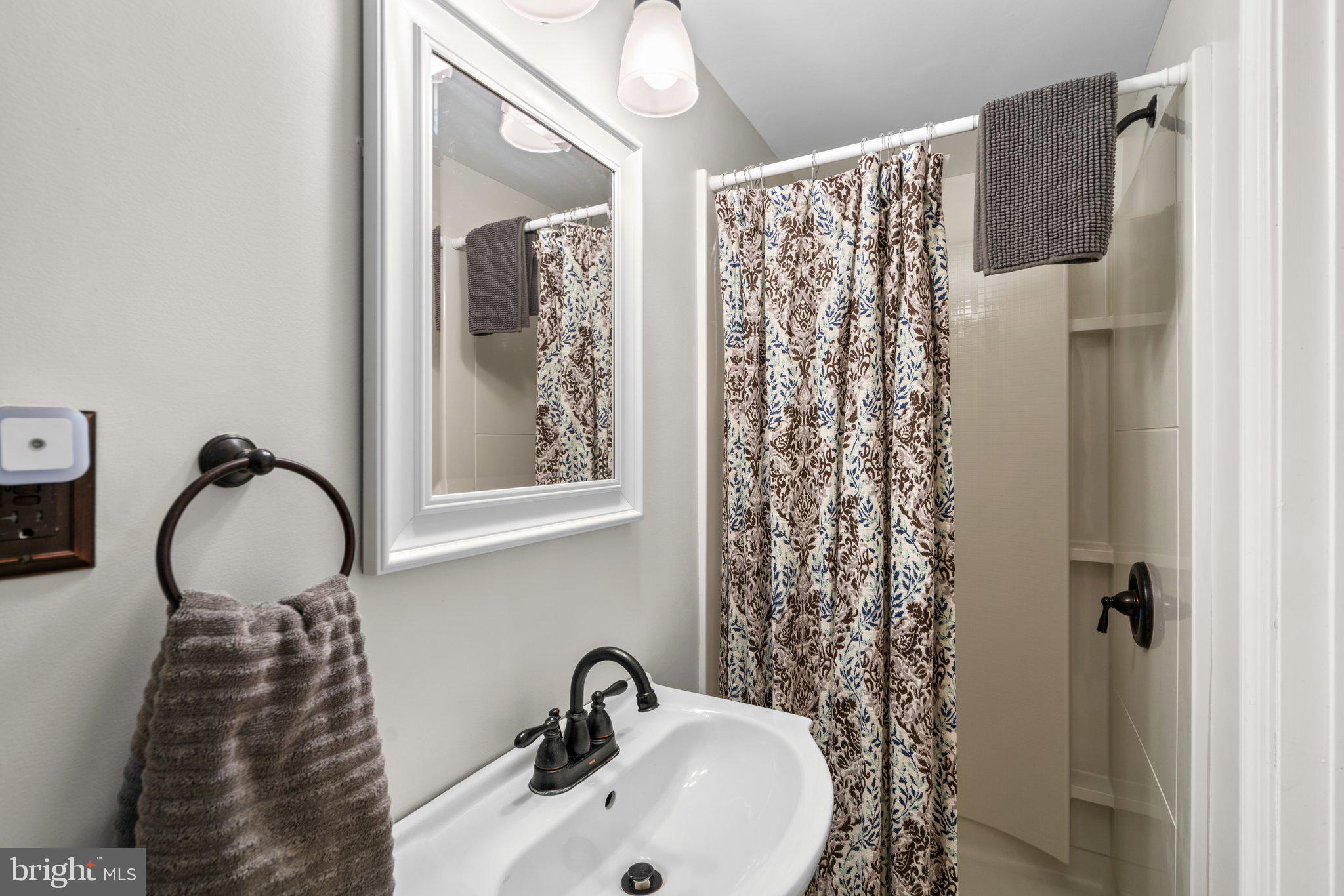 HAMPDEN HISTORIC DISTRICT - Residential