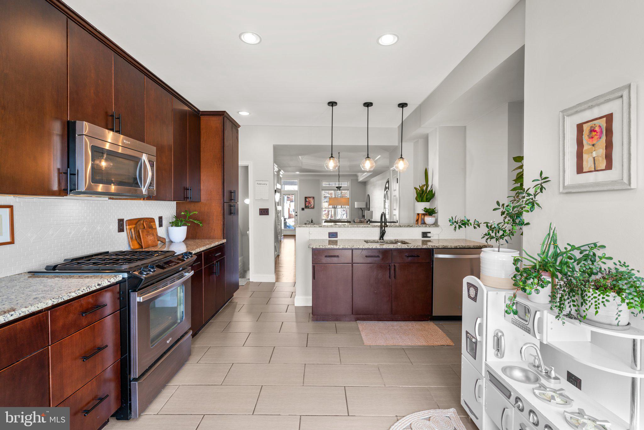 HAMPDEN HISTORIC DISTRICT - Residential