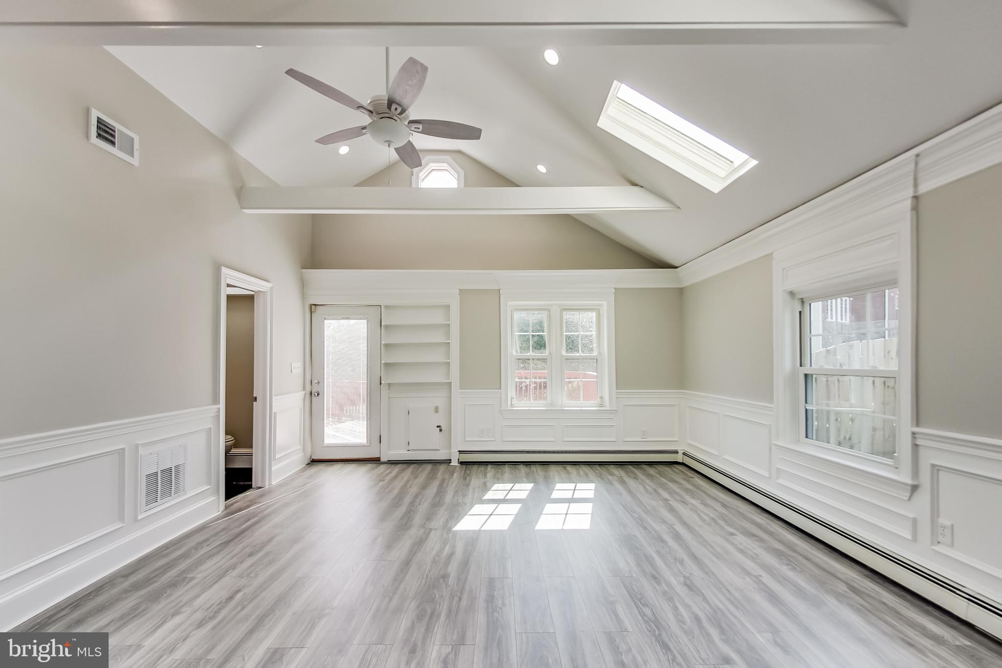 BEVERLY FARMS - Residential