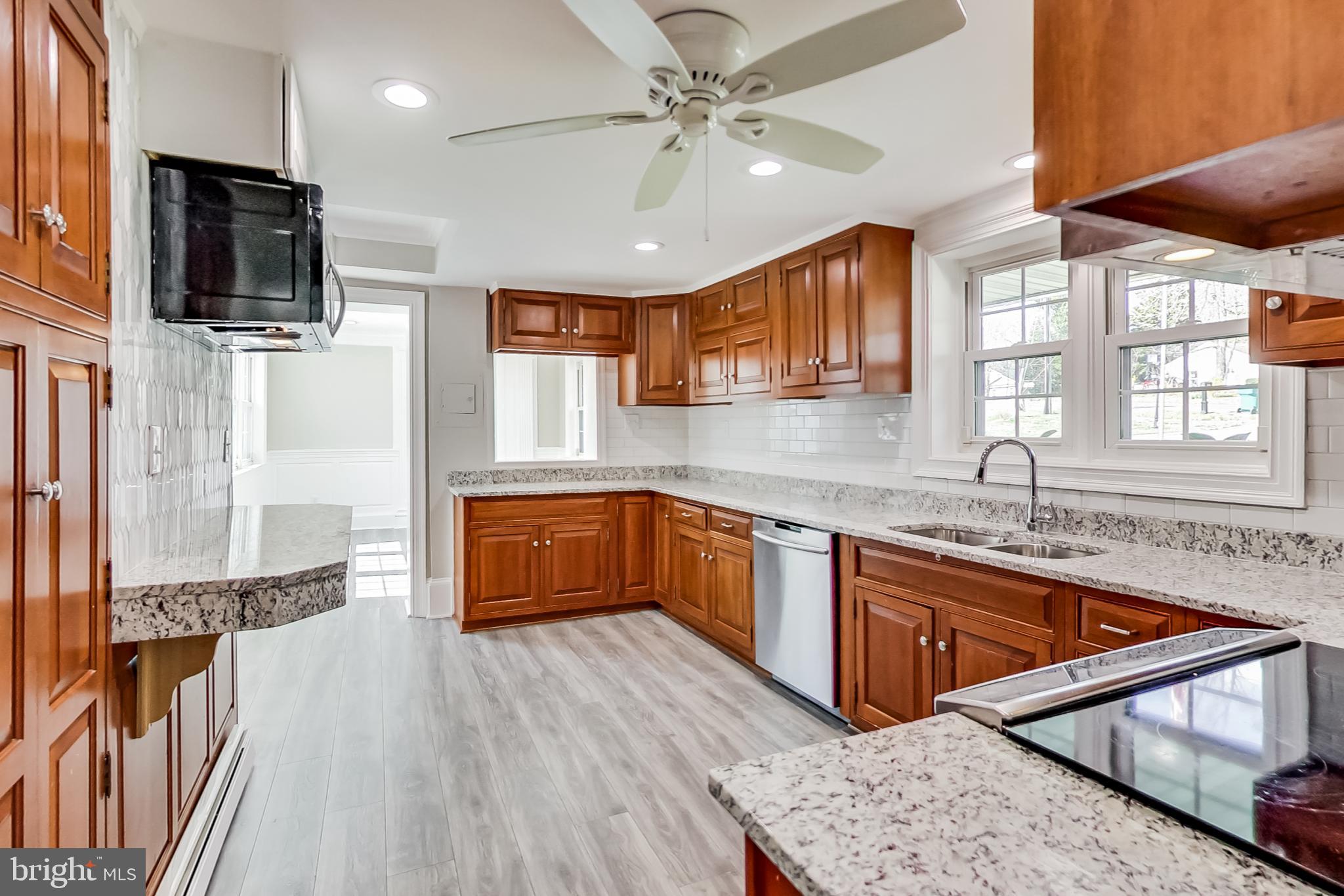 BEVERLY FARMS - Residential