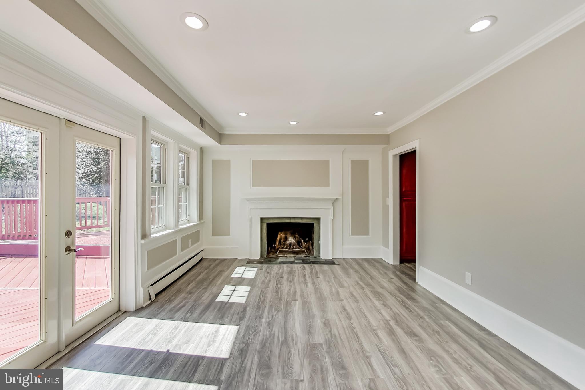 BEVERLY FARMS - Residential