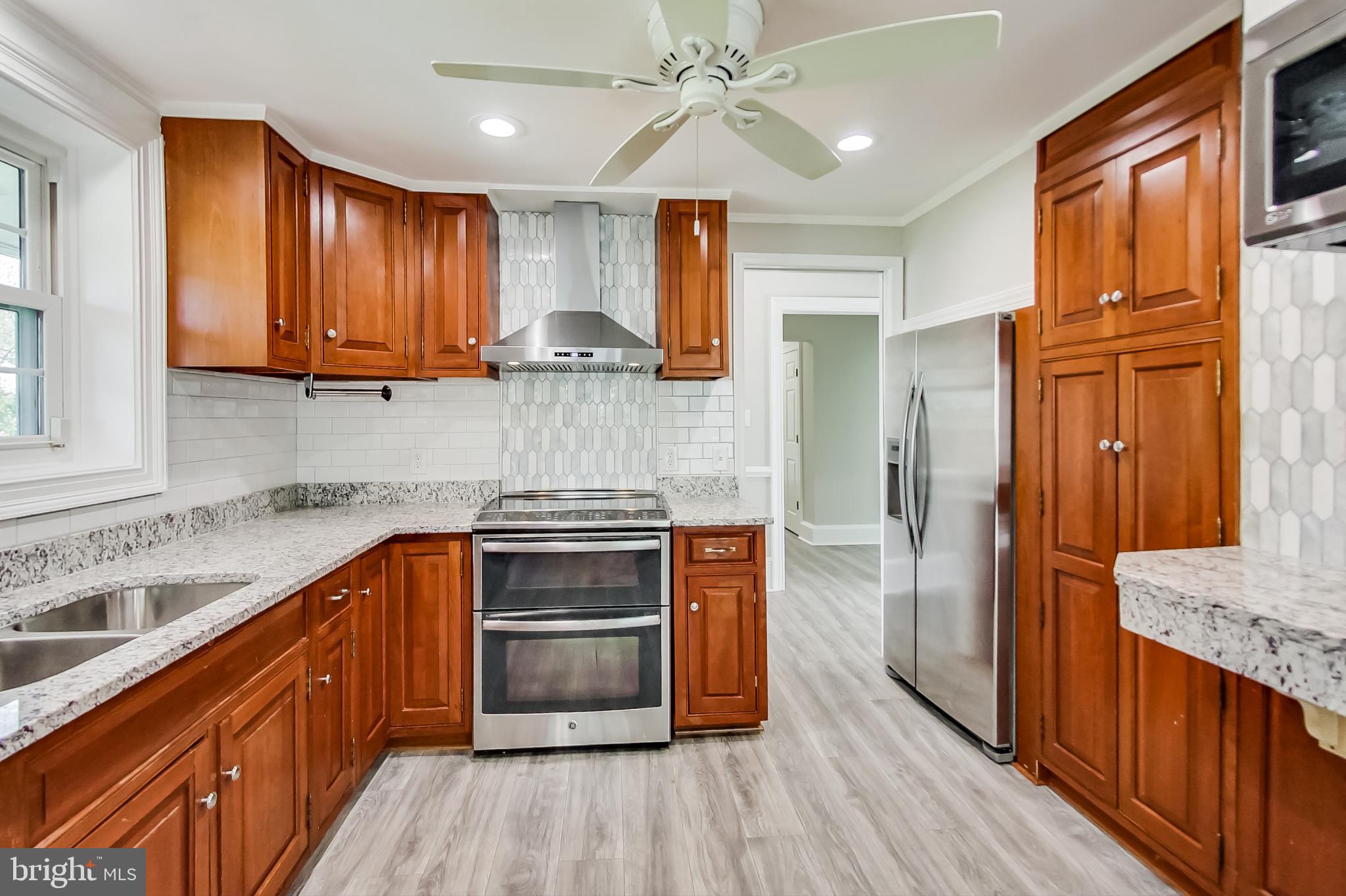 BEVERLY FARMS - Residential