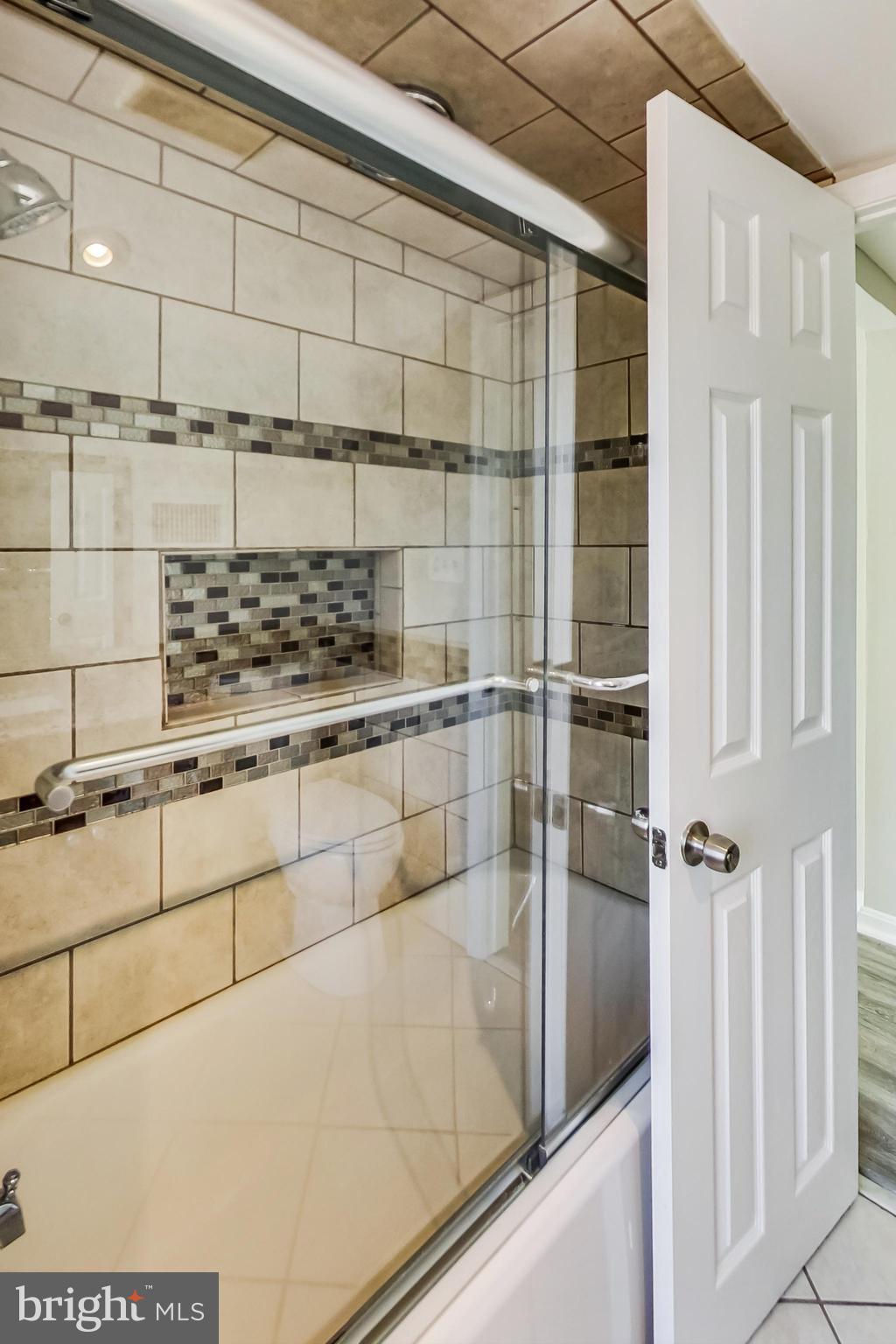 BEVERLY FARMS - Residential