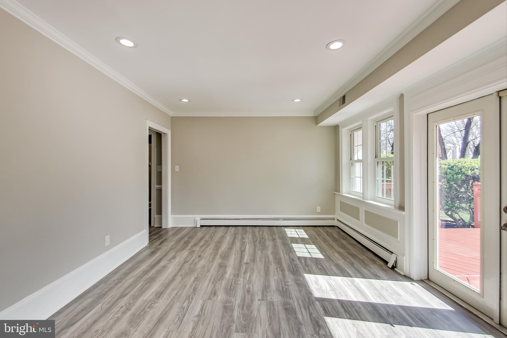 BEVERLY FARMS - Residential