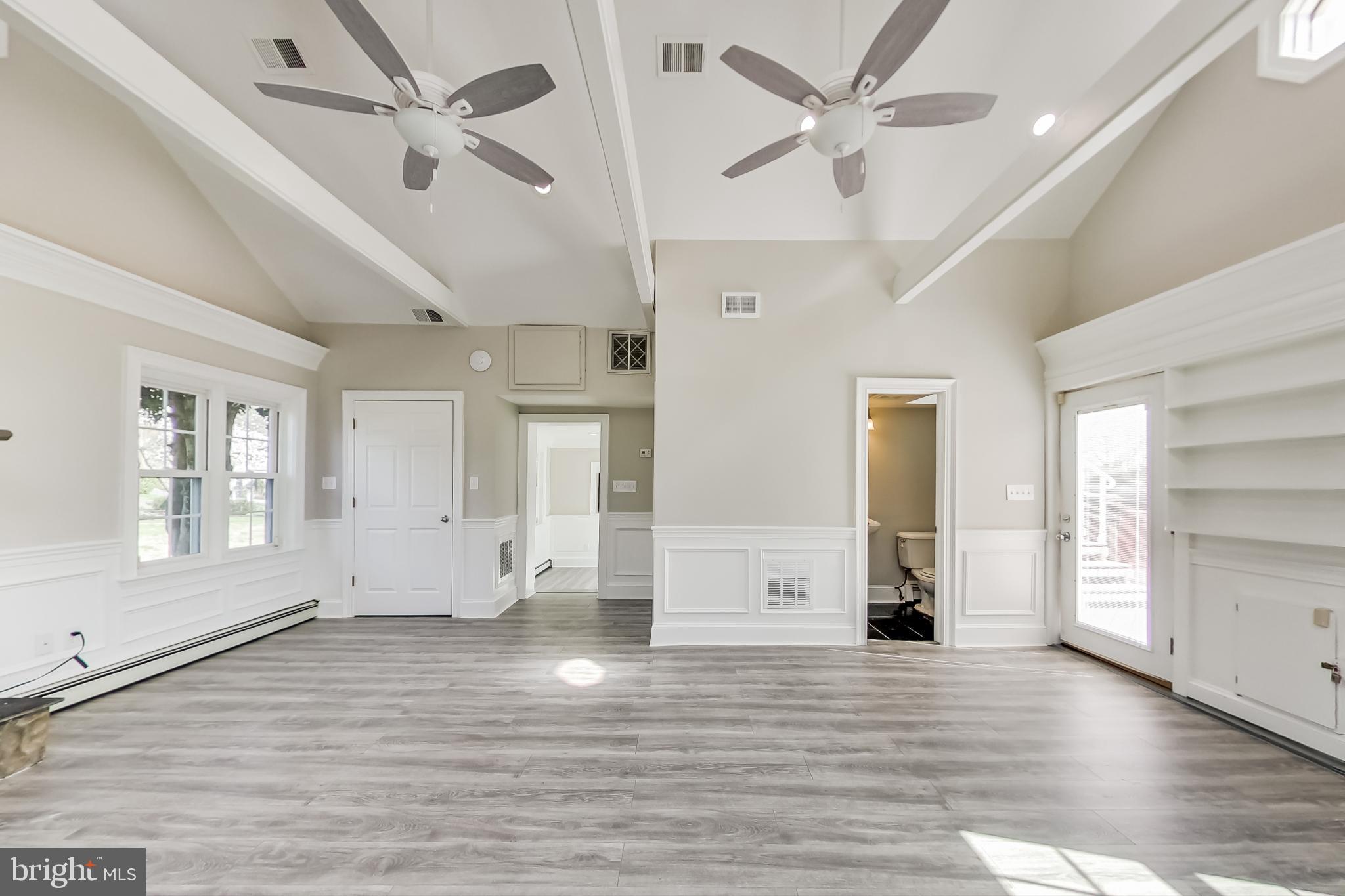 BEVERLY FARMS - Residential