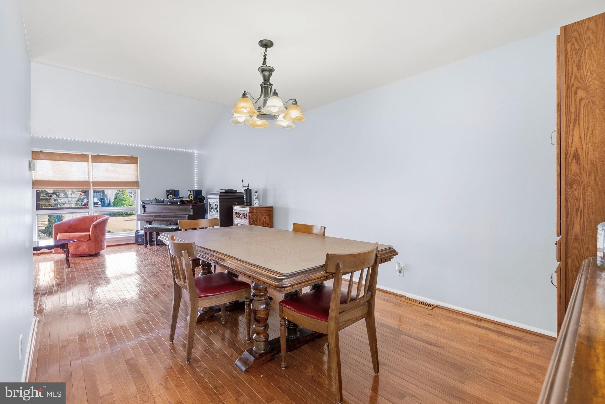 PINE VALLEY - Residential