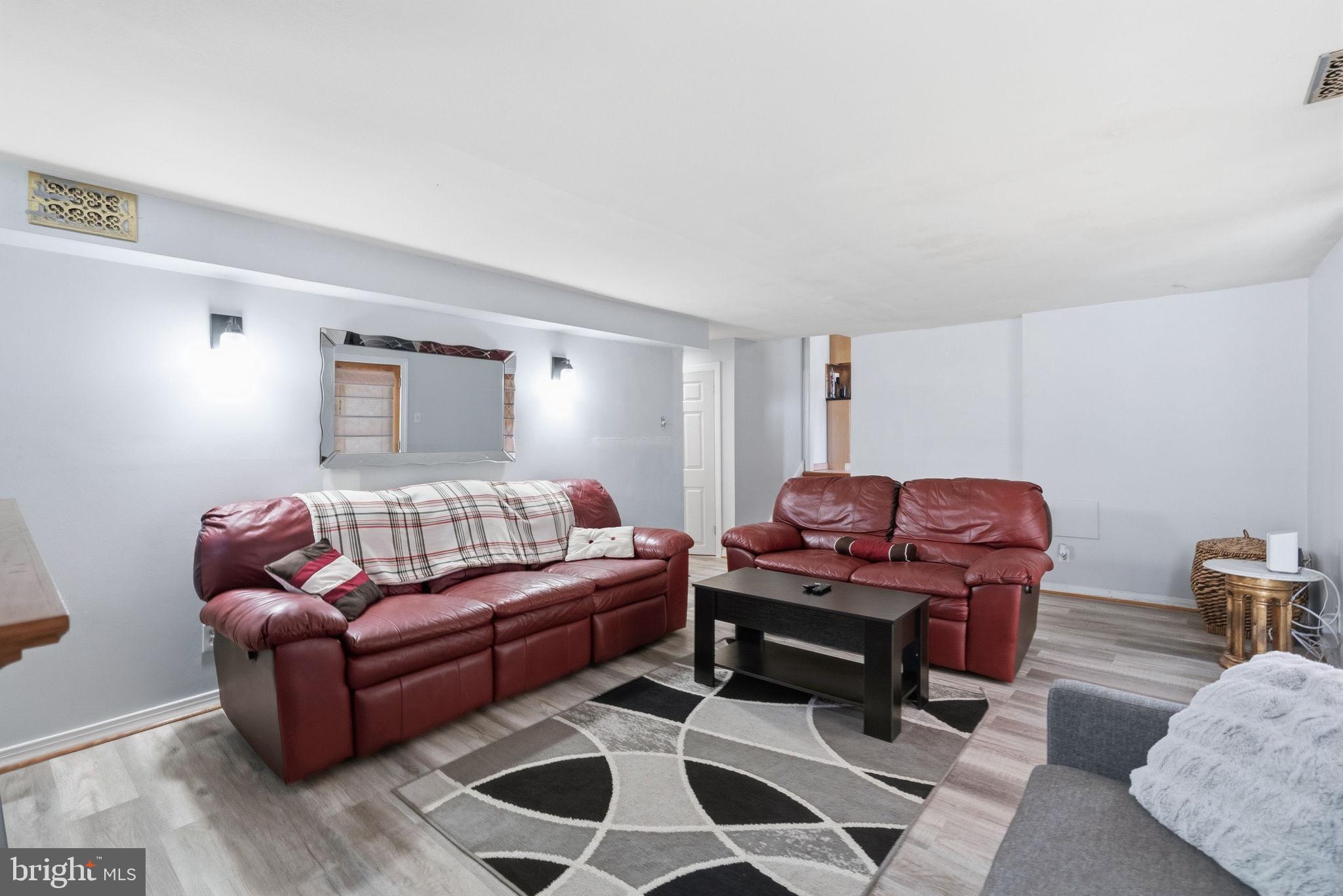 PINE VALLEY - Residential