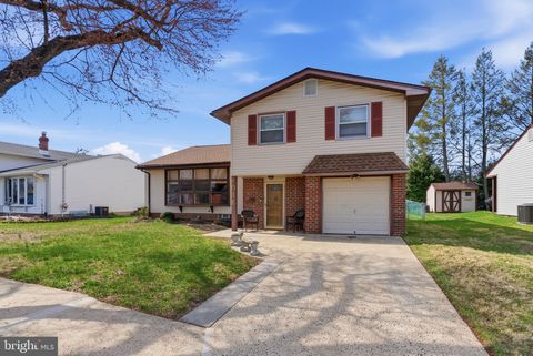 Photo of 1036 Camas Drive, PHILADELPHIA, PA 19115 (MLS # PAPH2597612)