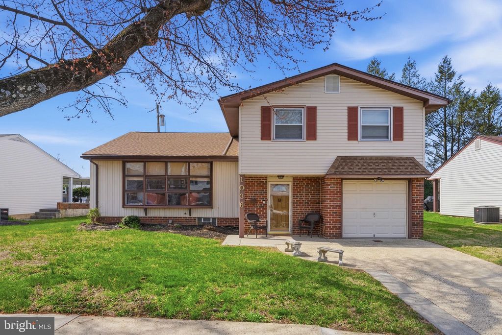 Photo of 1036 Camas Drive, PHILADELPHIA, PA 19115 (MLS # PAPH2597612)